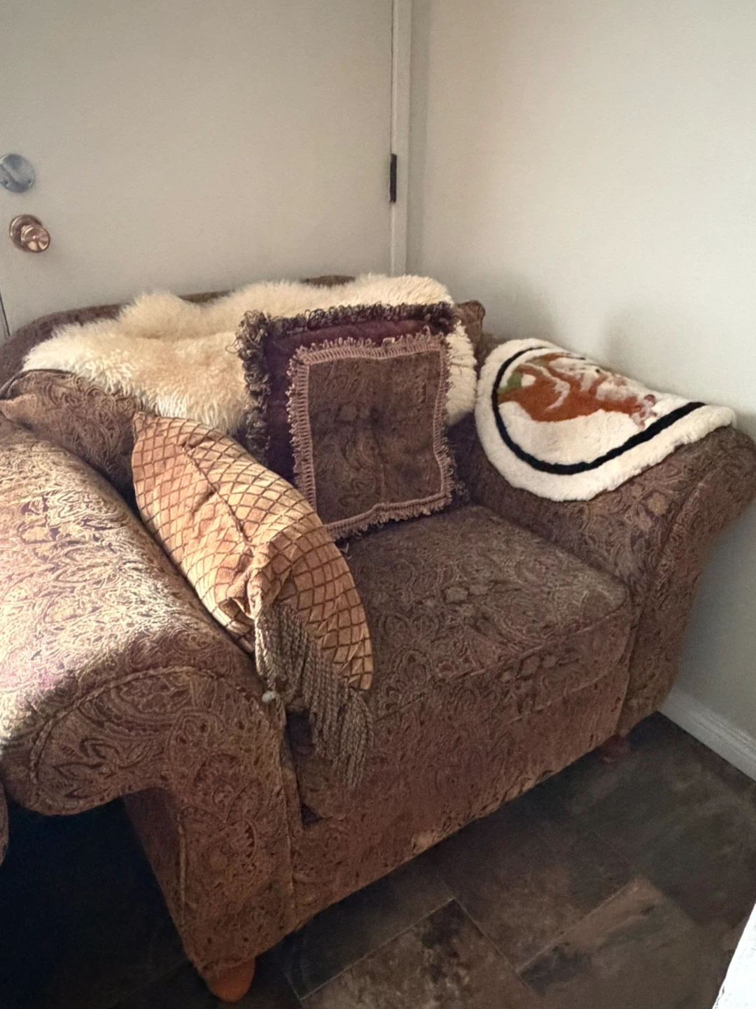 3 piece Brown Patterned Sofa Set - photo 2