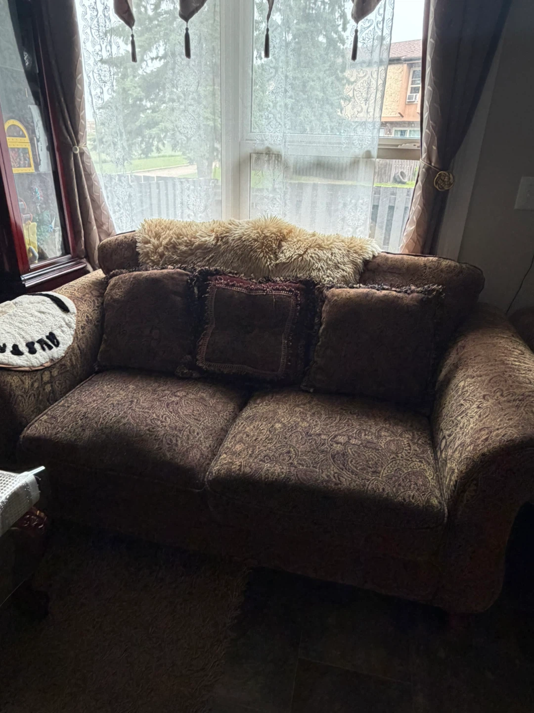 3 piece Brown Patterned Sofa Set - photo 3