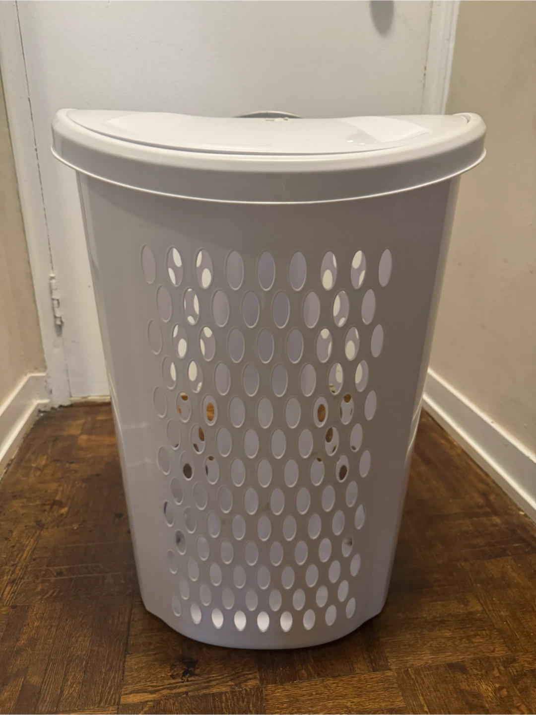 Sterilite Ultra Wheeled Laundry Hamper White - photo 3
