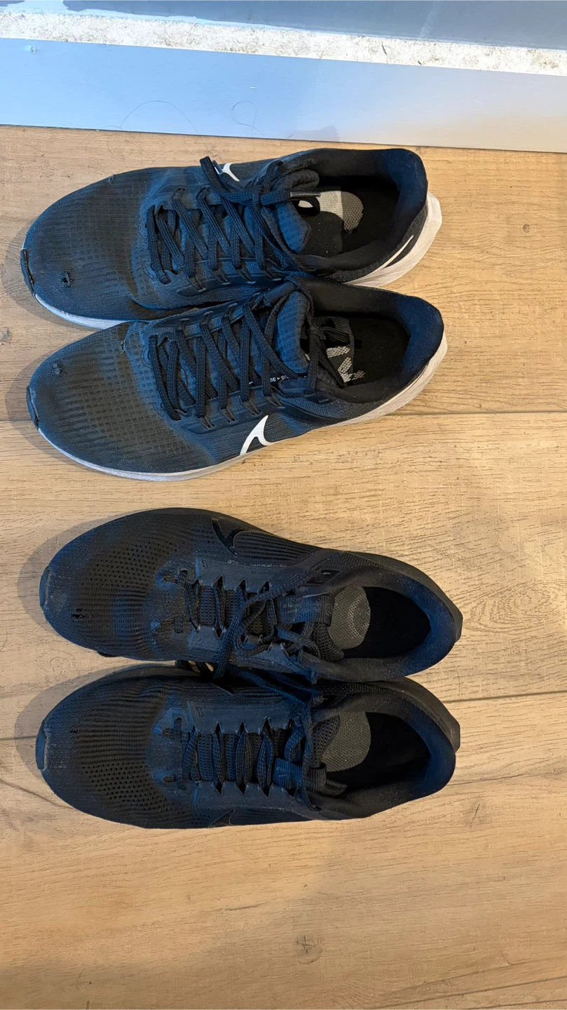 Shoes Nike size 8 each for 10