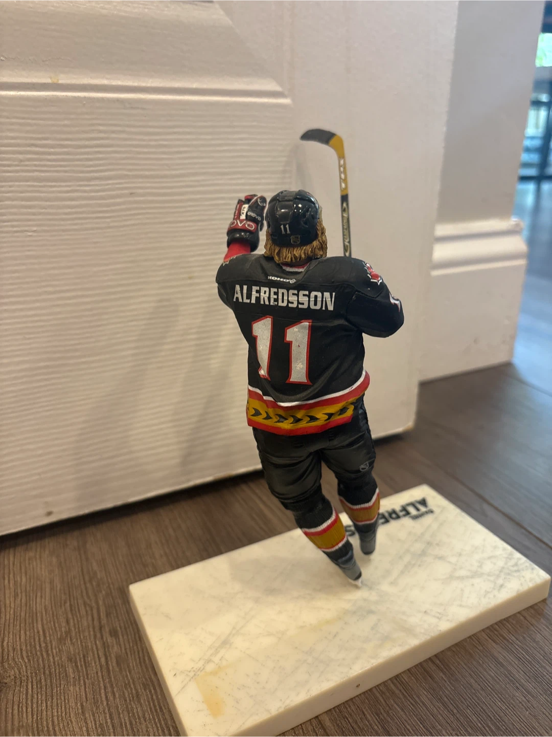 Daniel Alfredsson Ottawa Senators Hockey Figurine - photo 2