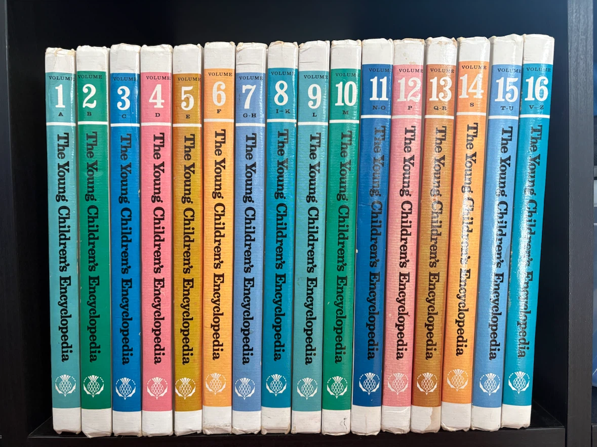 The Young Children's Encyclopedia Volumes 1-16 - photo 2