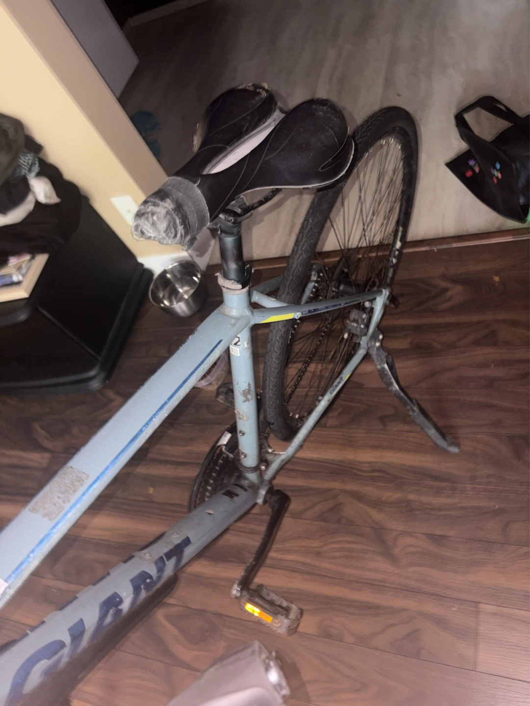 Giant grey hybrid bicycle - photo 4