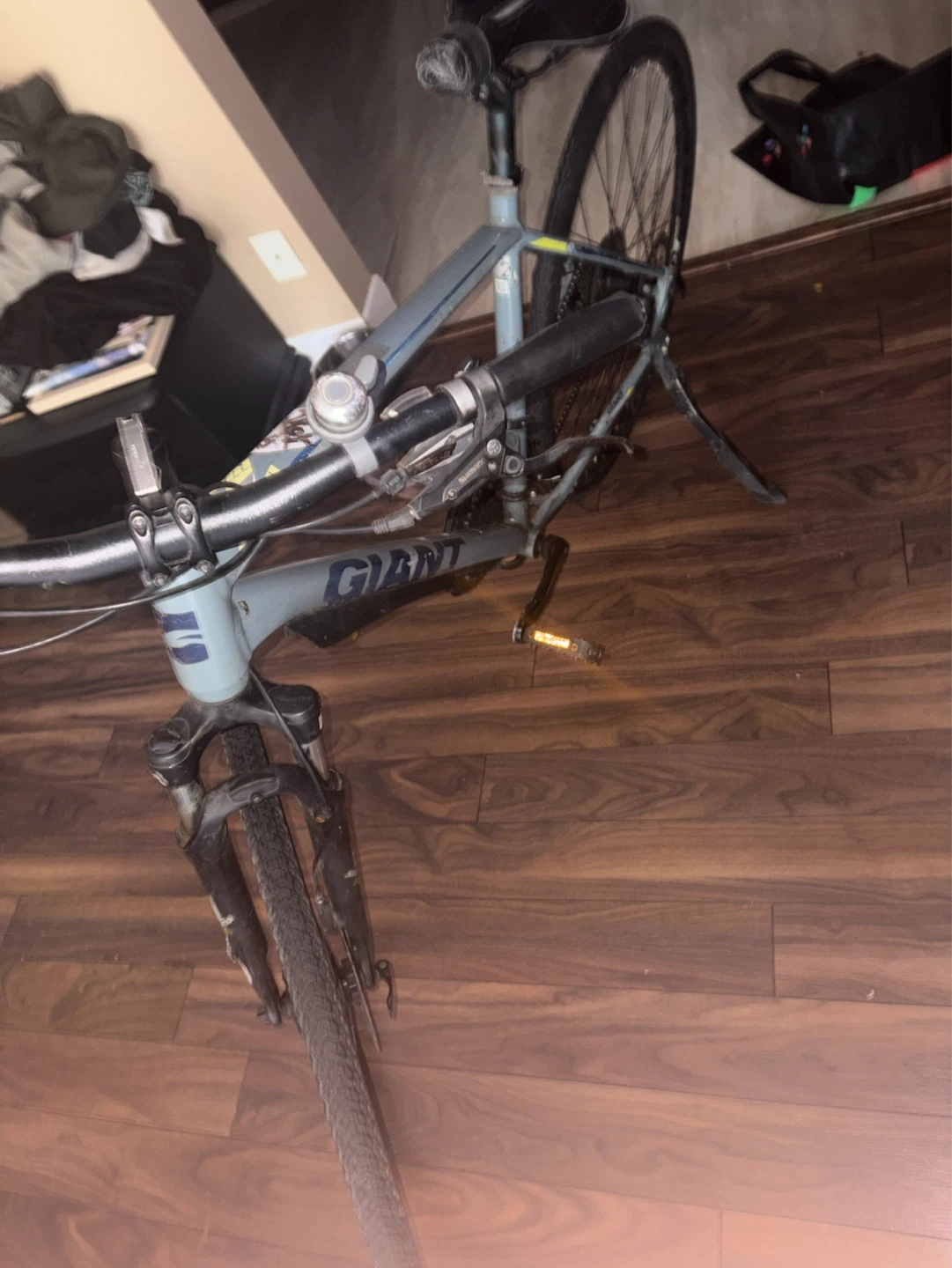Giant grey hybrid bicycle - photo 3