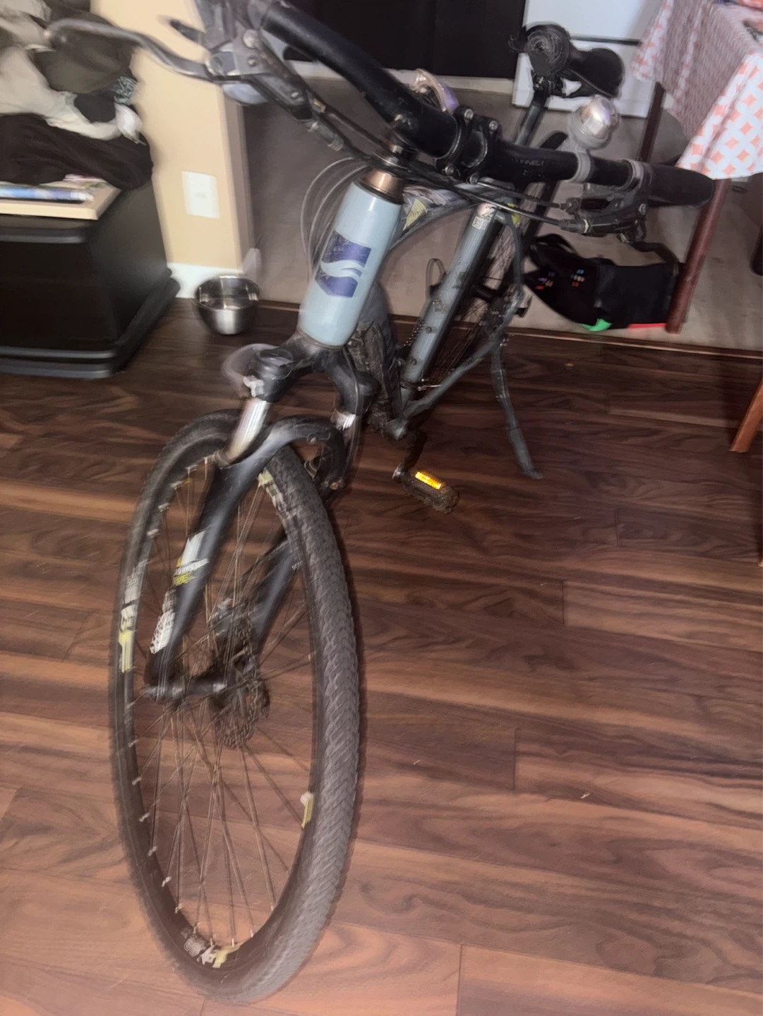 Giant grey hybrid bicycle - photo 5