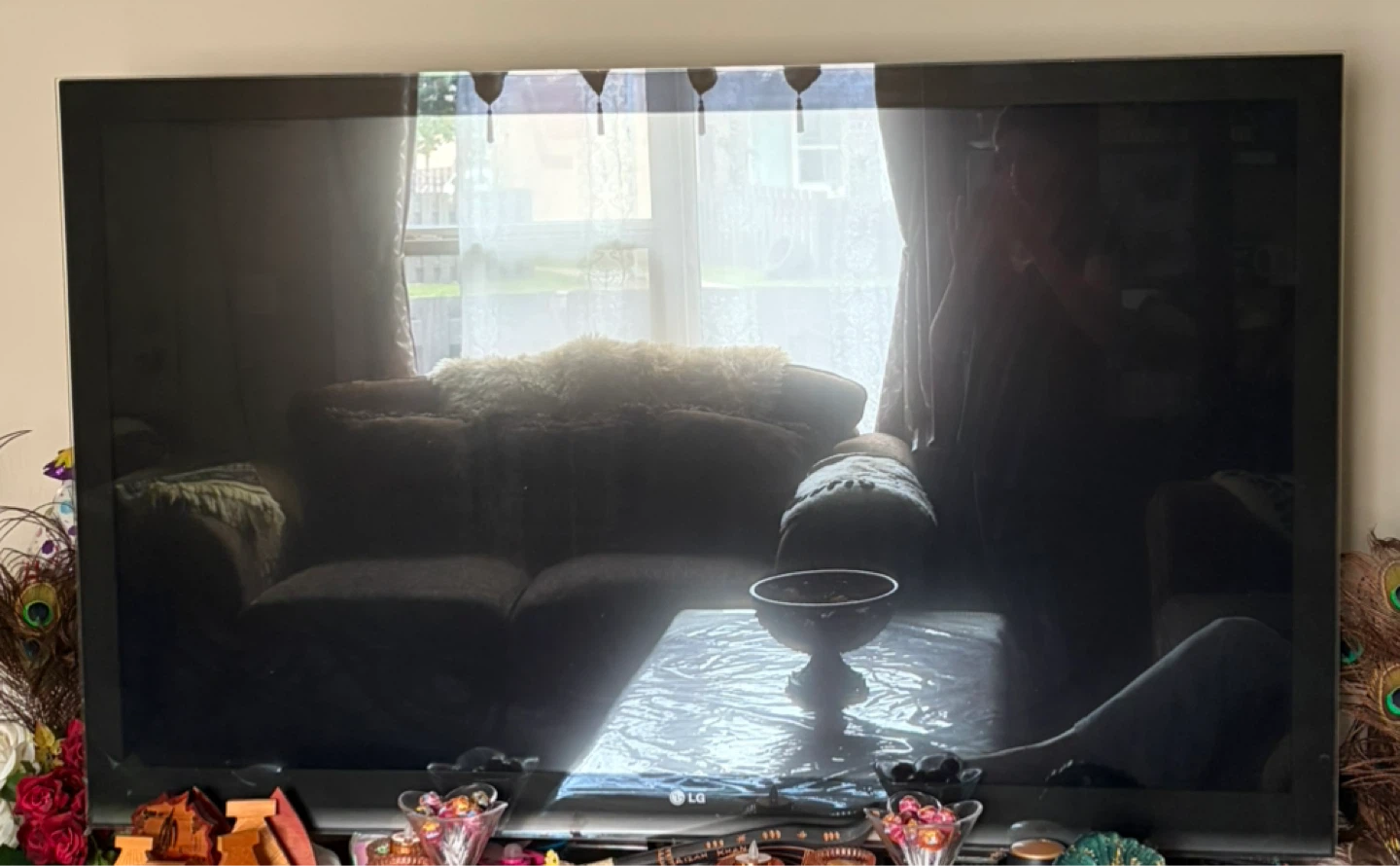 LG Television
