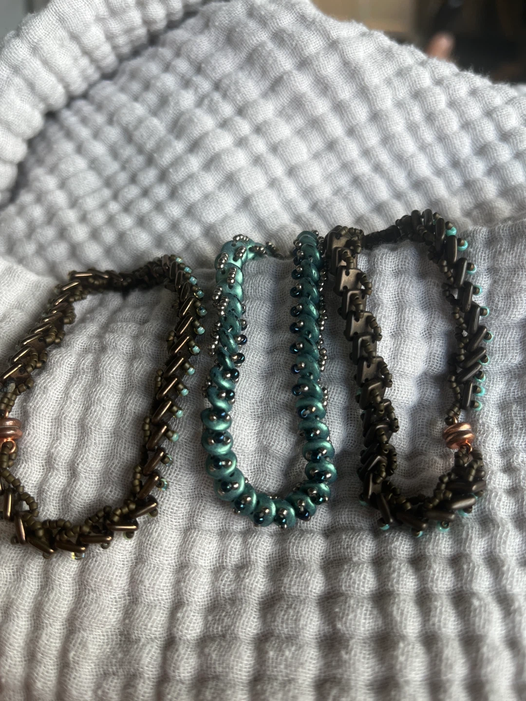 “UNIQUE”MAGNETIC JEWELRY PIECE - photo 2
