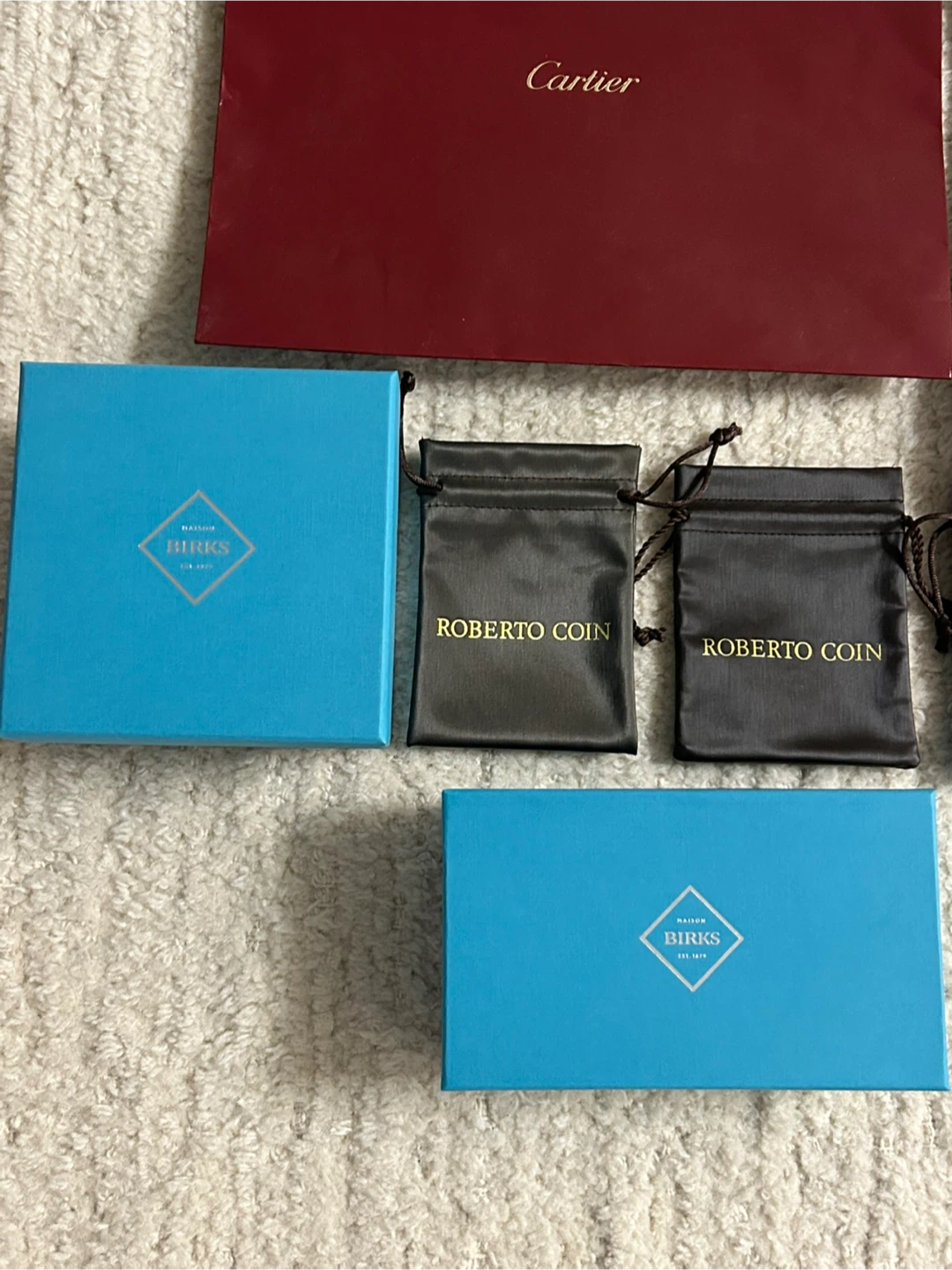 Cartier and Birks boxes & Roberto Coin Pouches - photo 3