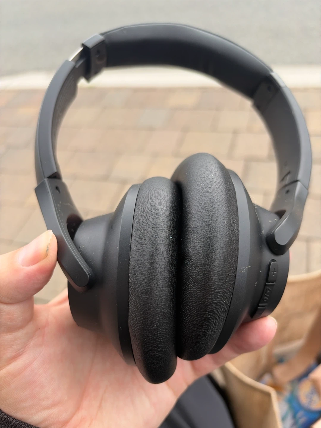 I am selling my soundcore headphones