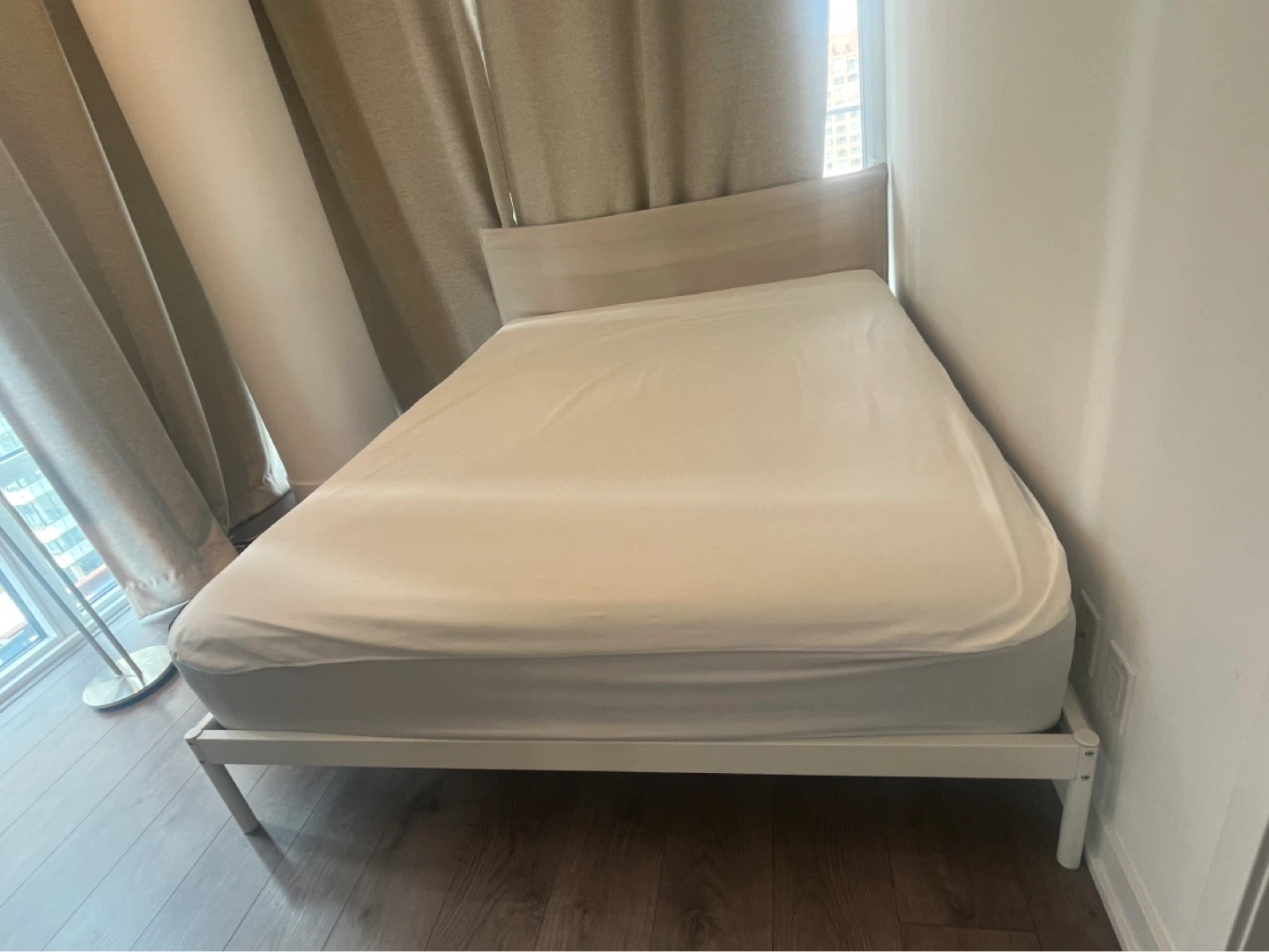 IKEA KLEPPSTAD Bed Frame Queen White/Vissle beige