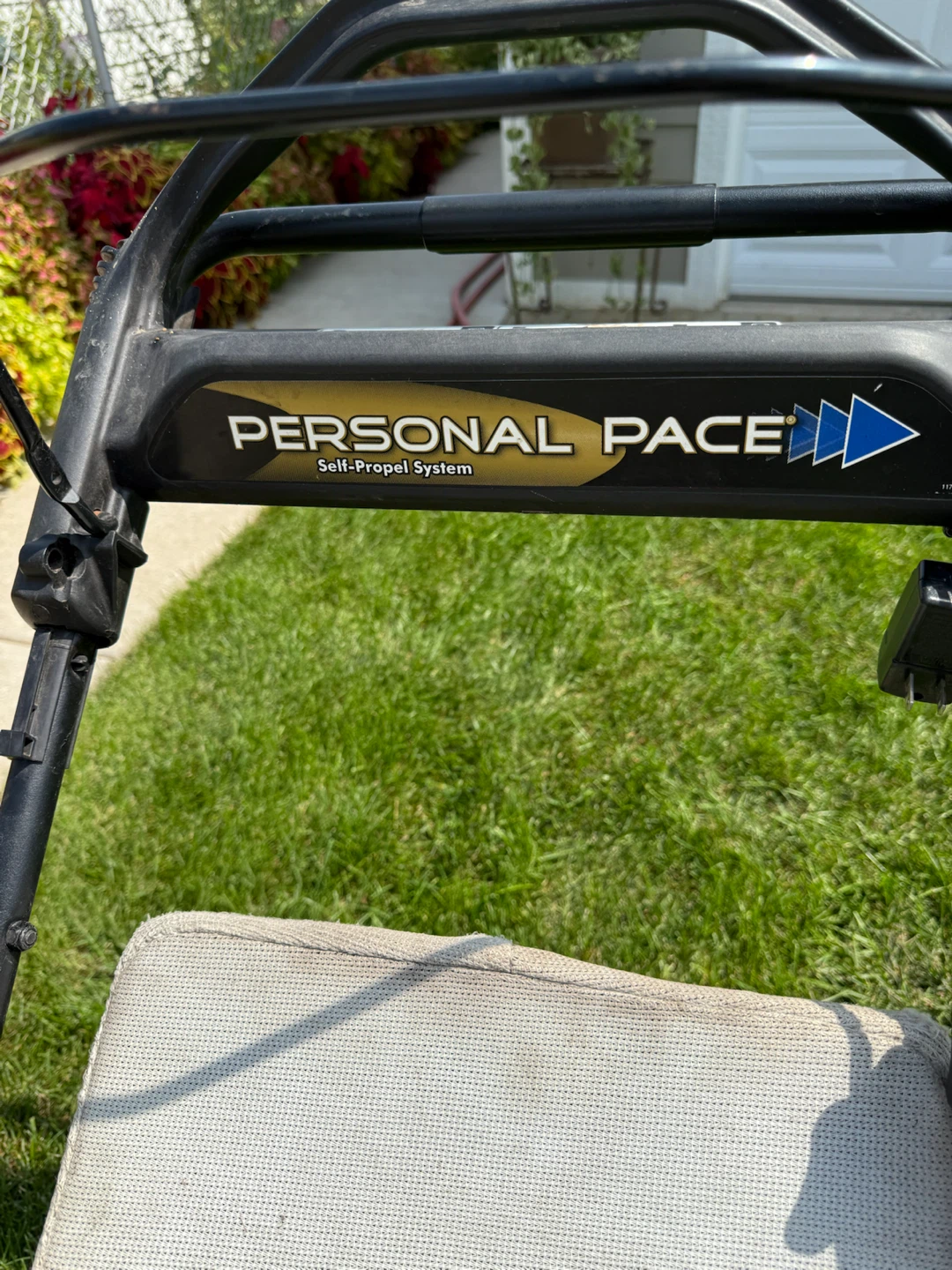 EASY TO START,SELF PROPELLED TORO MOWER$225.00 OR BEST OFFER. - photo 5