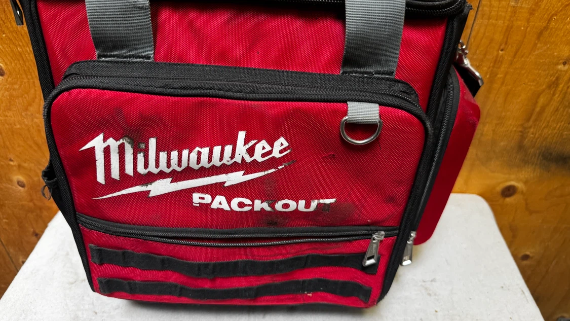 MILWAUKEE PACKOUT TECH BAG - photo 4