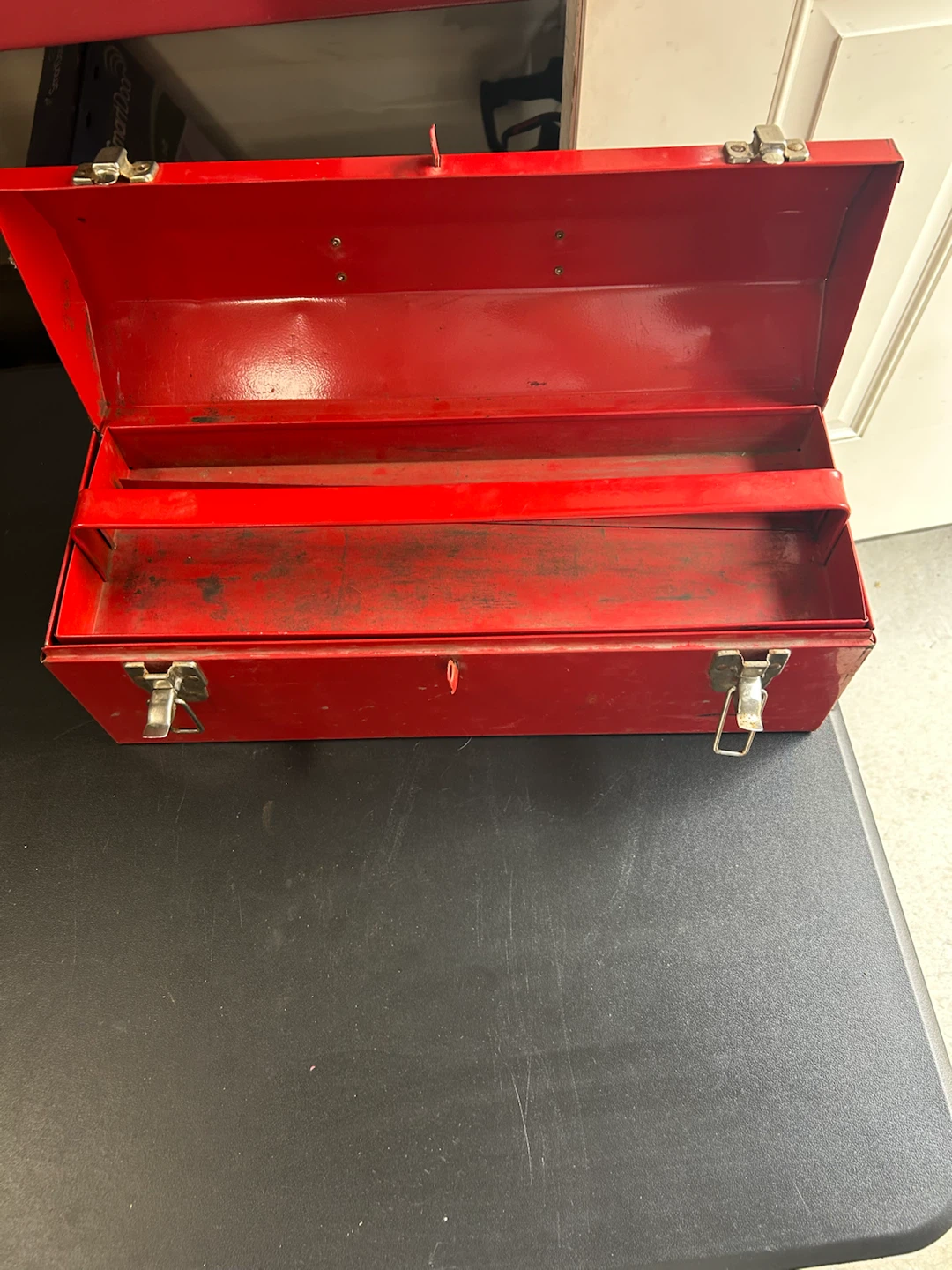 Red Metal Toolbox with Removable Tray - photo 3