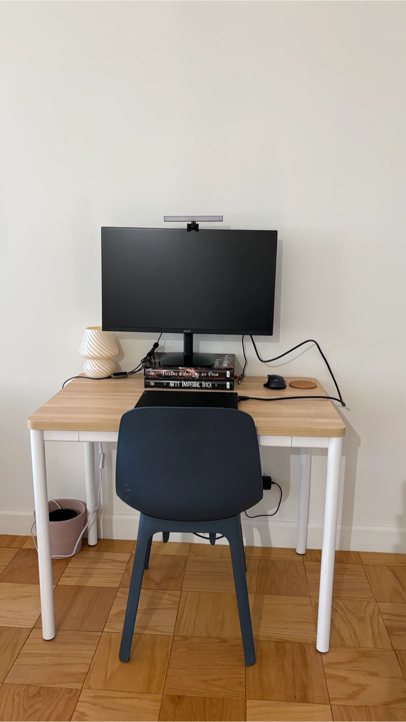 Branch Daily Desk