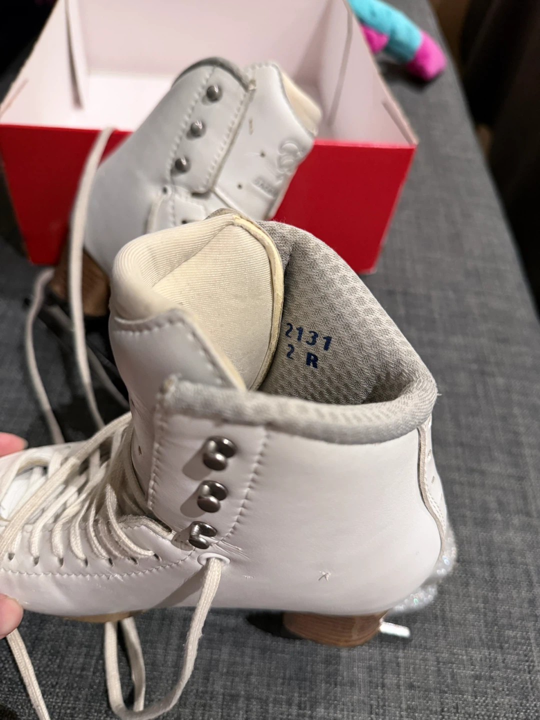 Jackson Elle Figure Skates Size 2 R - photo 3
