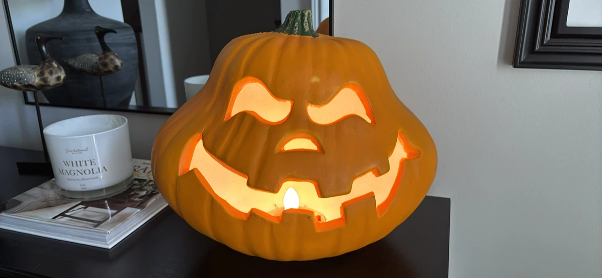 Light-up Jack-o'-lantern decoration