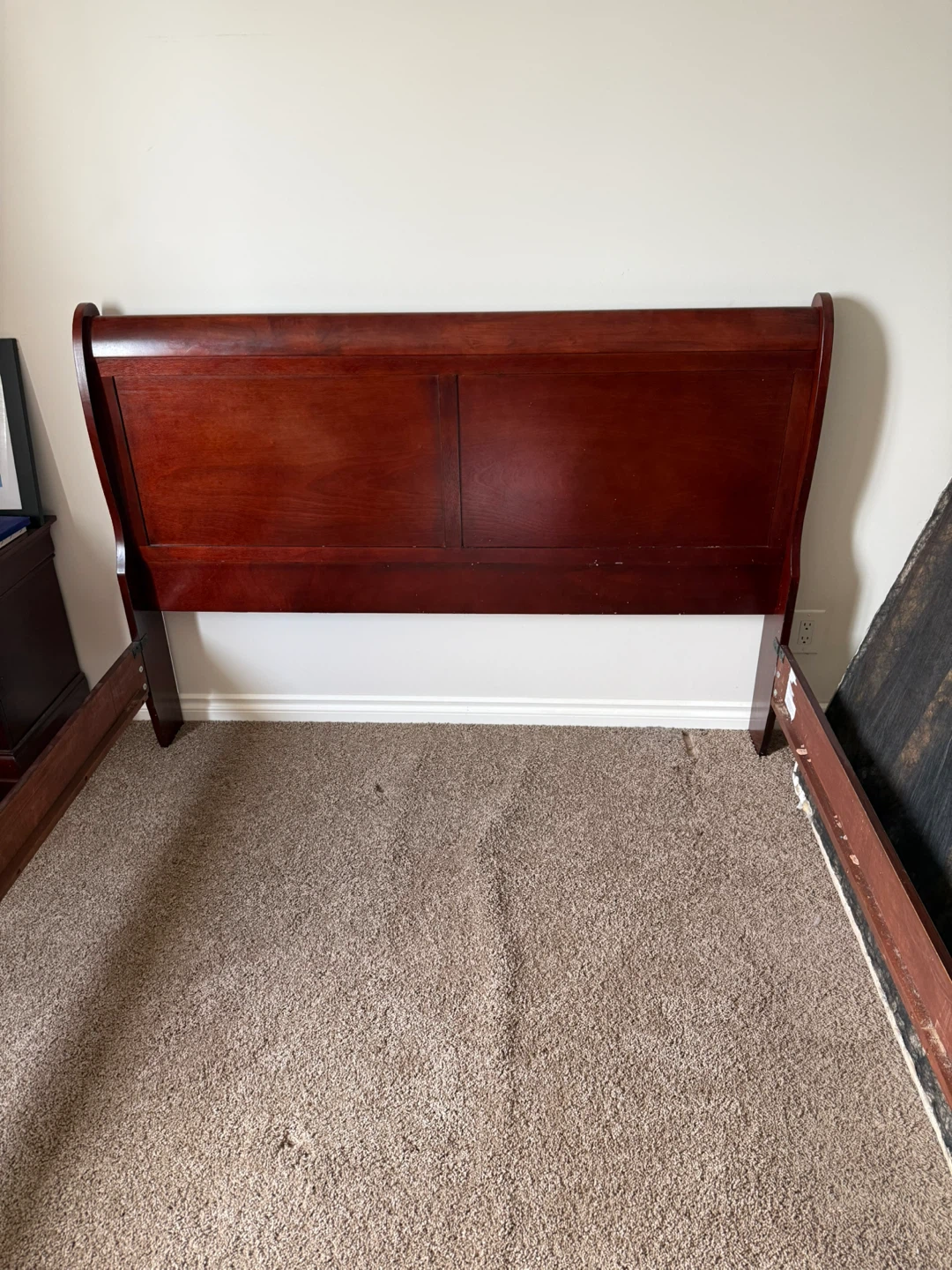 Ashley’s Alisdair Sleigh Bed - Queen - photo 3