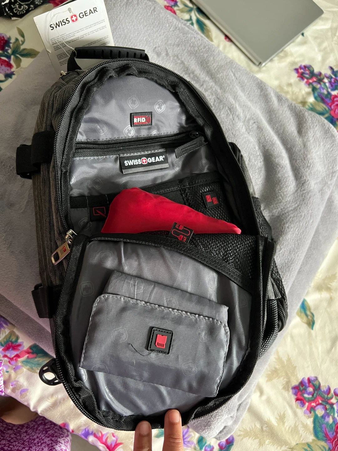 Swiss Gear Camera DSLR Sling Backpack SWA2336B