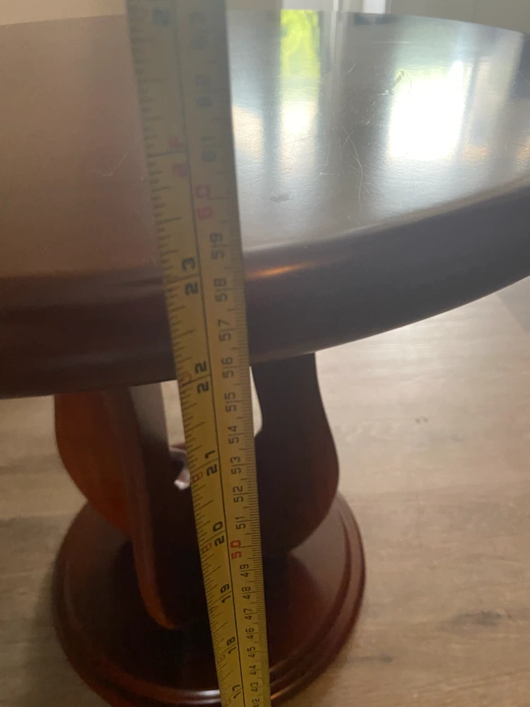 MINT SOLID OAK RED STAIN END TABLE - photo 4