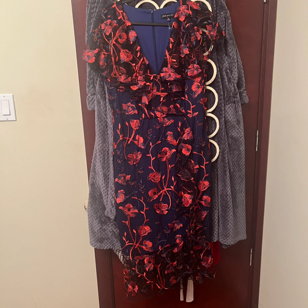 JAX Black Label Navy Floral Dress Size 14 - photo 4