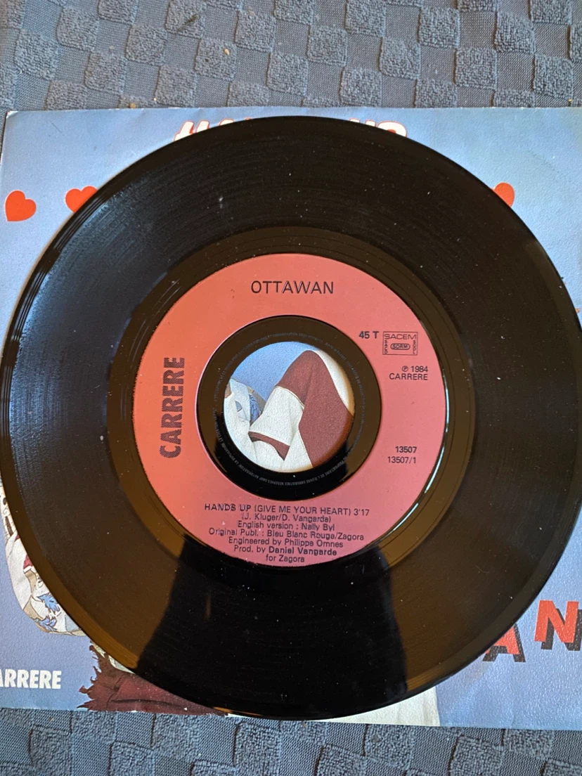 Hands Up (Give Me Your Heart) by Ottawan 7" Vinyl Single - photo 2