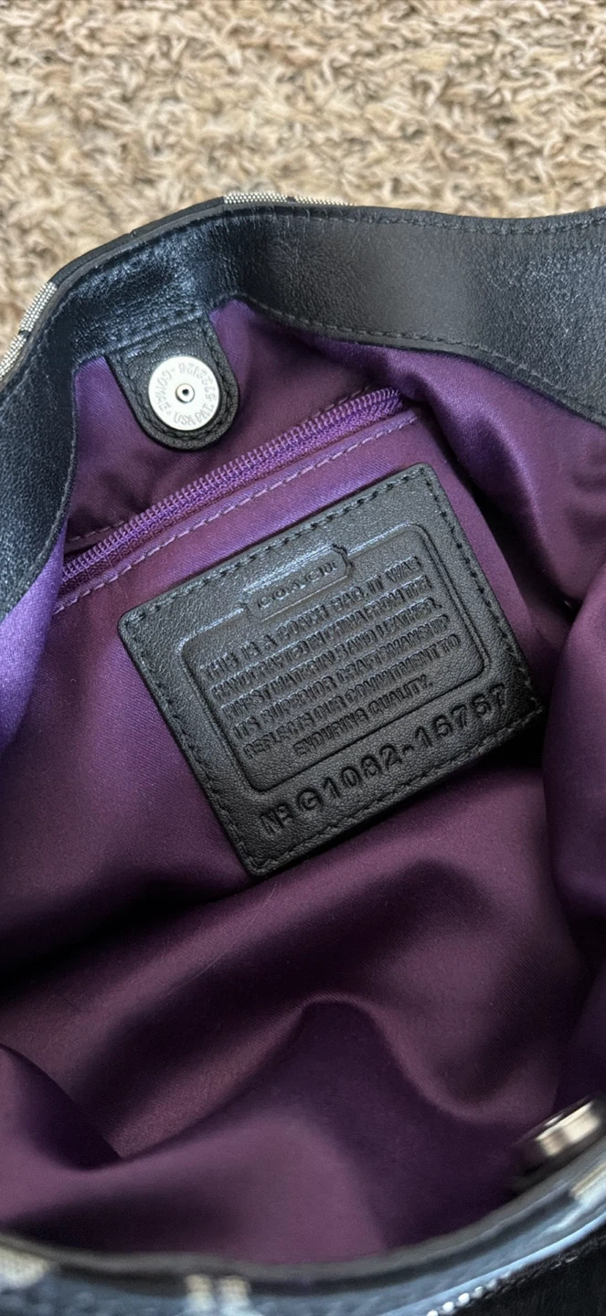 Coach Signature Hobo Bag - photo 3