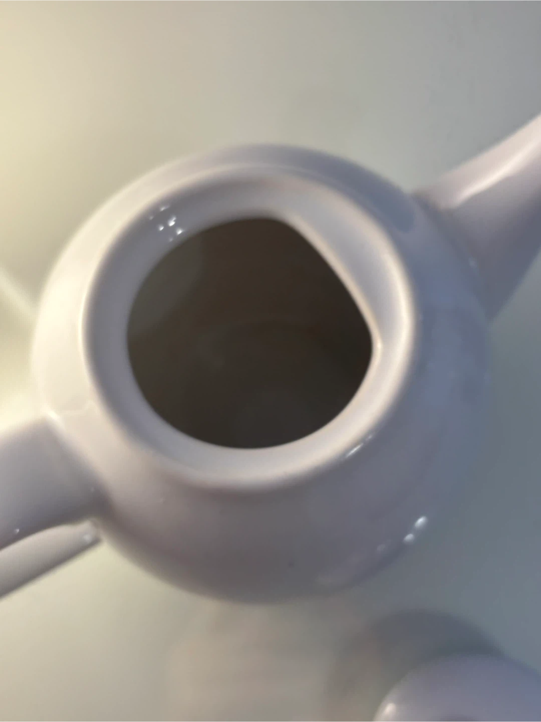 White Ceramic Teapot - photo 3