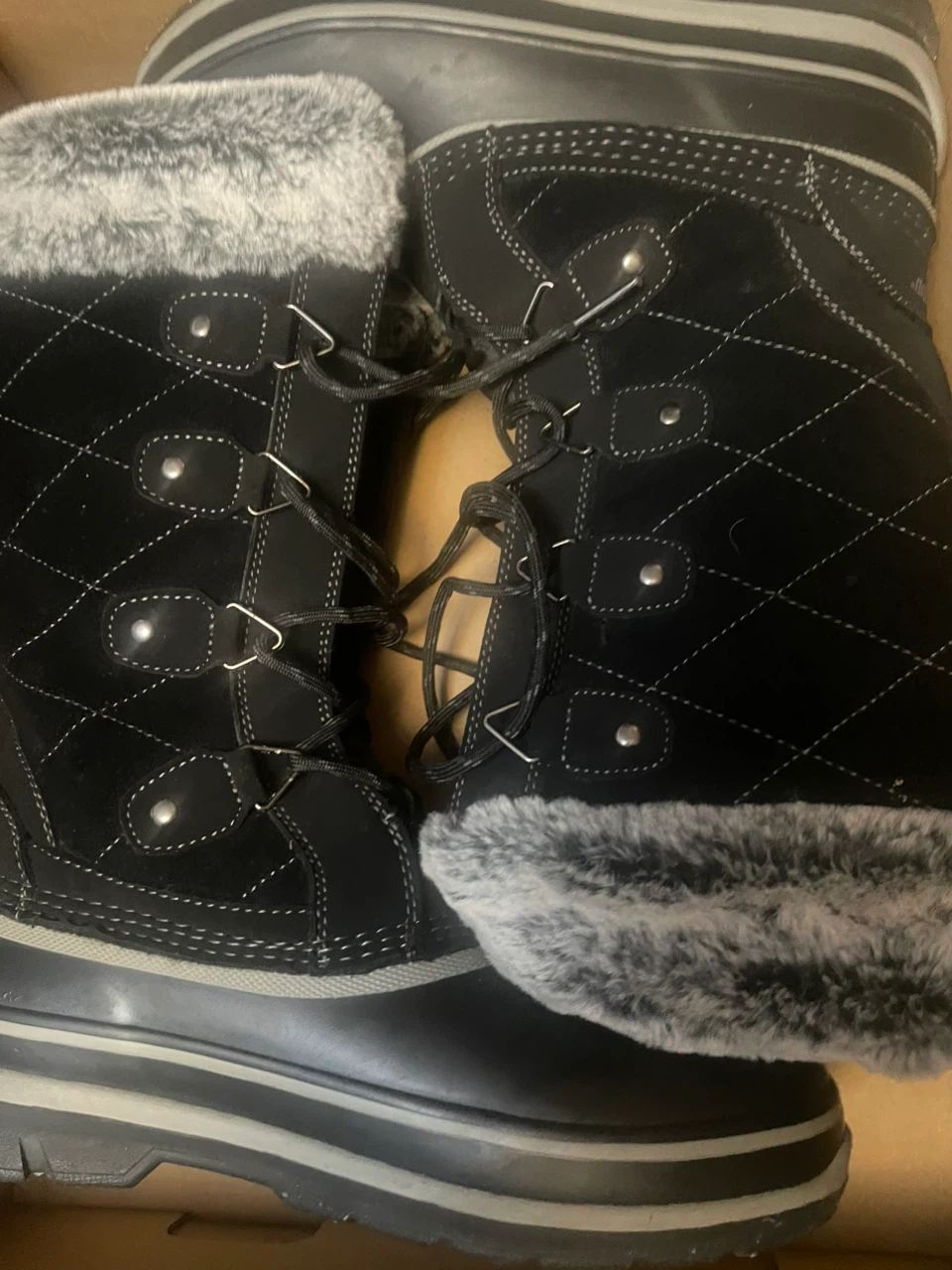 Black Women's Winter Boots Size 7