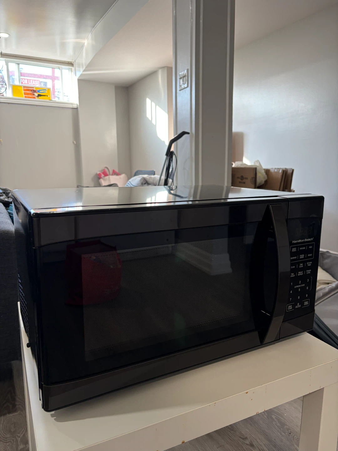 Hamilton Beach Microwave - photo 2