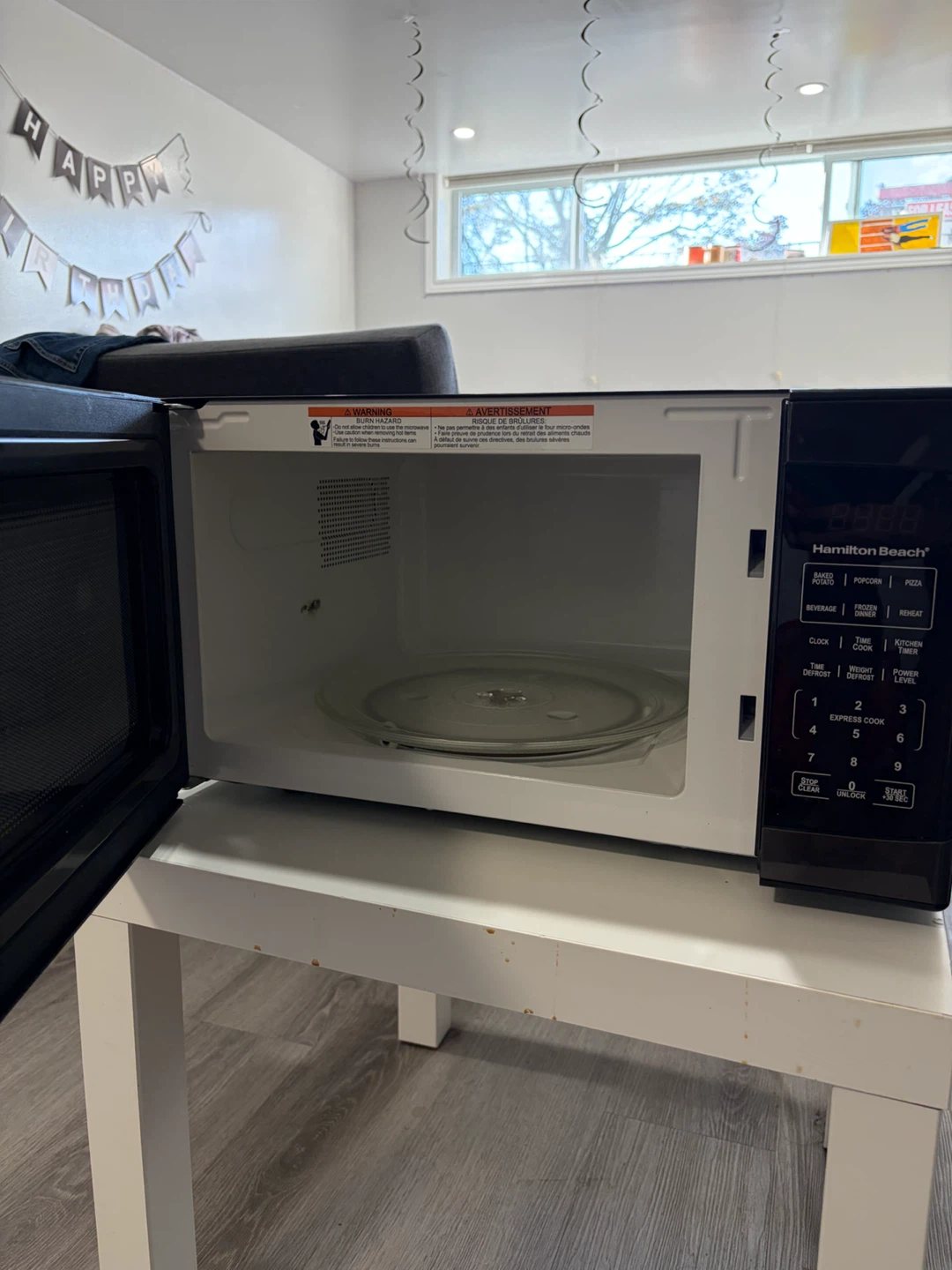 Hamilton Beach Microwave - photo 3