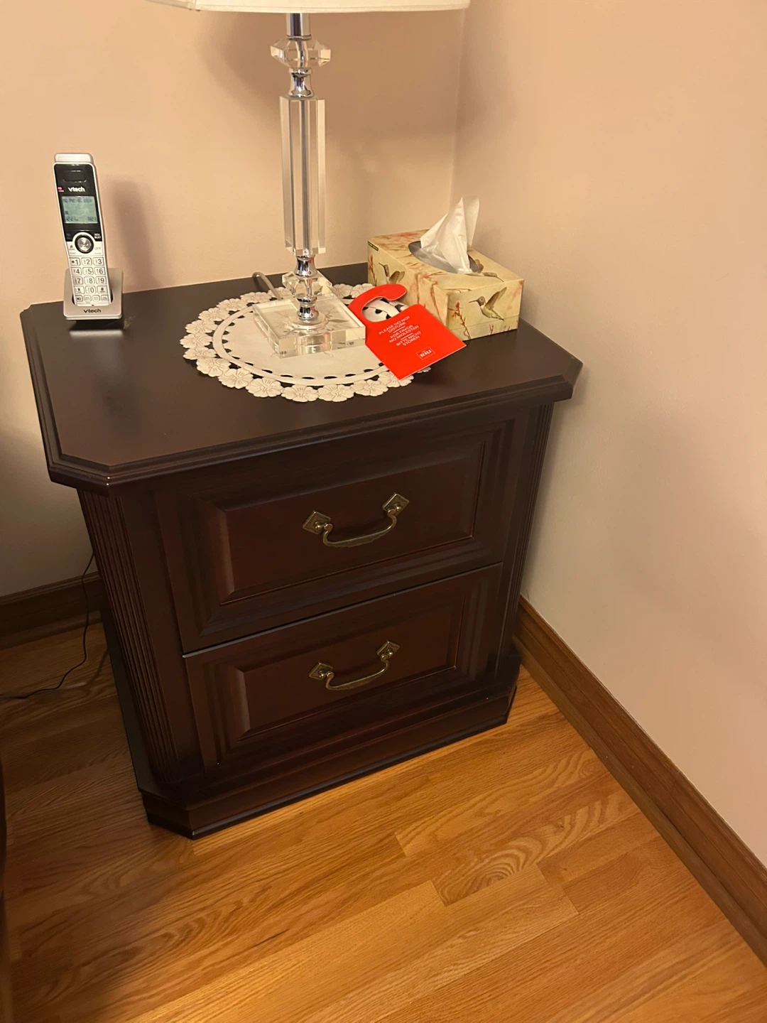 Traditional dark maple wood King bedroom set
