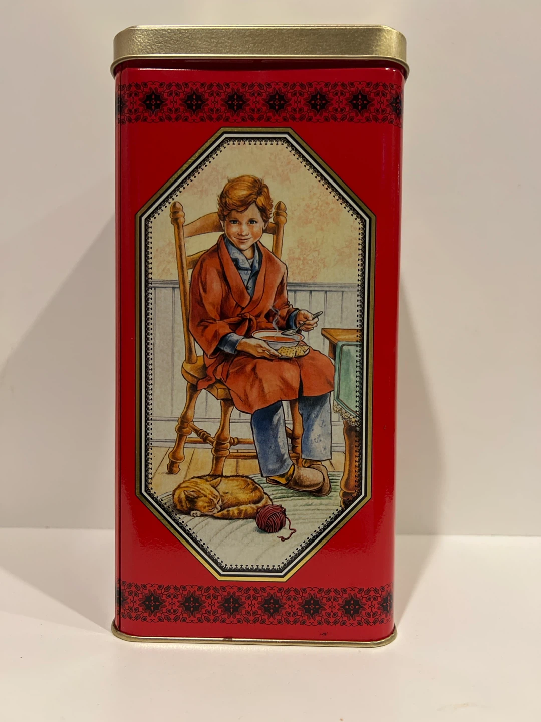 Christie's Premium Plus Limited Edition Cracker Tin - photo 3