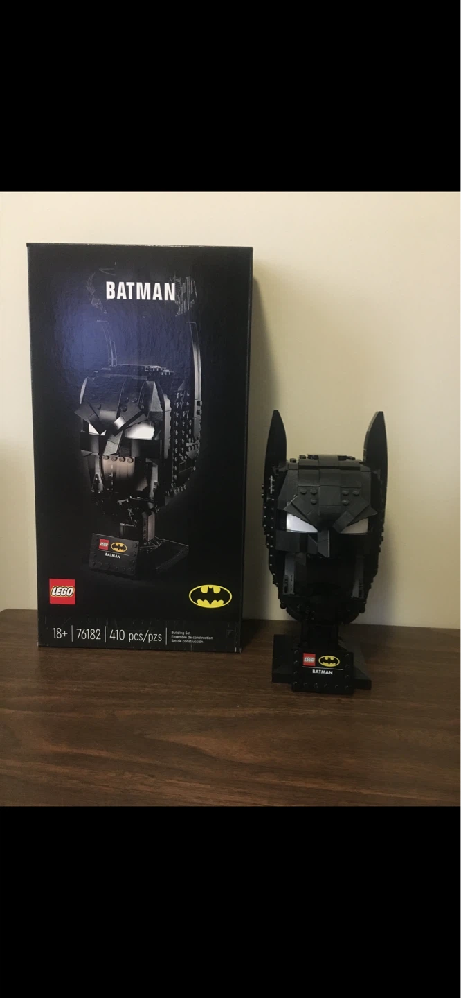 LEGO Batman 76182 Cowl Building Set