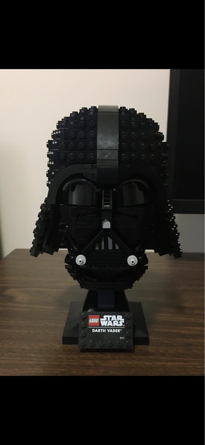 LEGO Star Wars Darth Vader Helmet (75304)