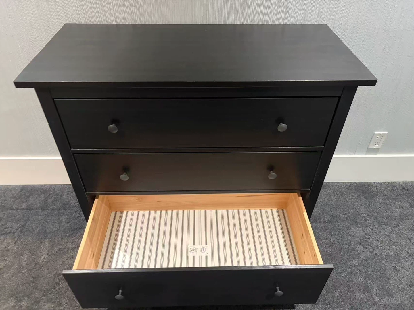 IKEA HEMNES 3 drawers dresser - photo 4