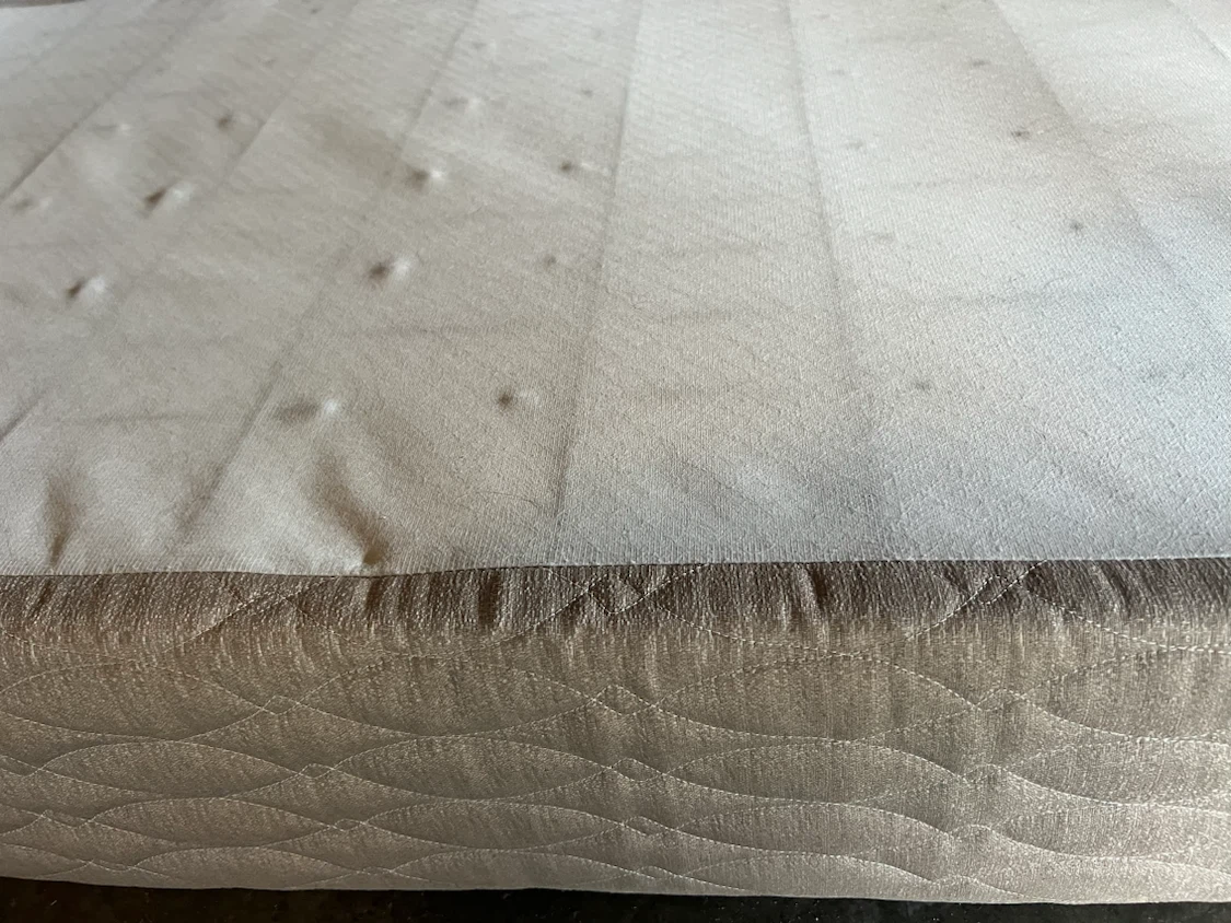 King mattress with box spring seat/free delivery - photo 4