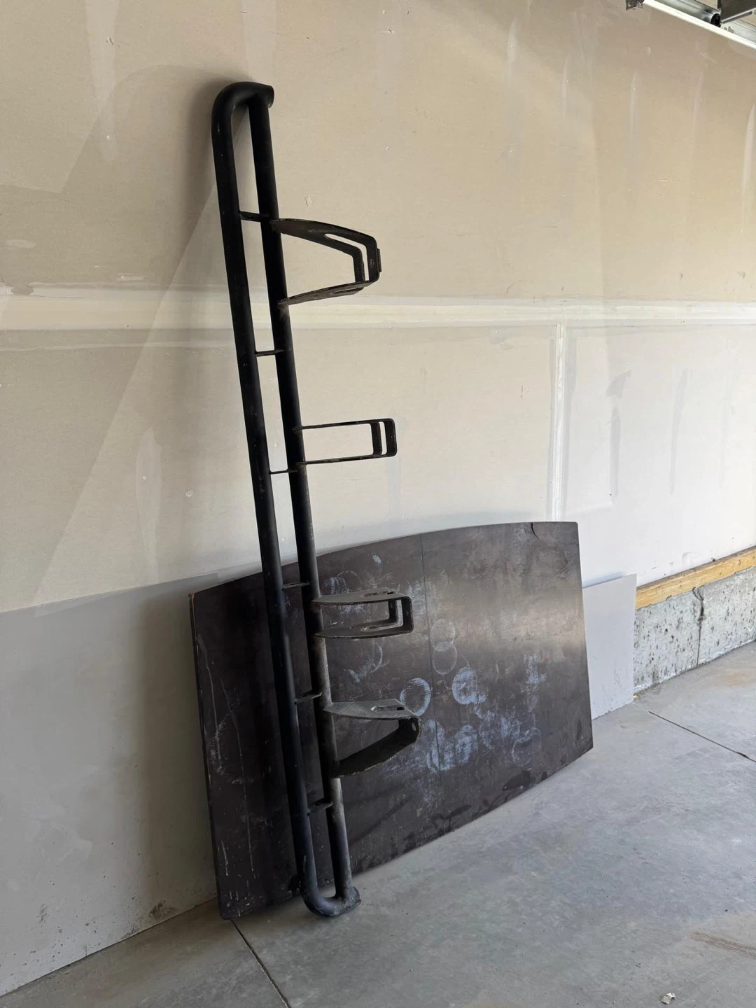 Pair of Black Side Steps / Rock Sliders
