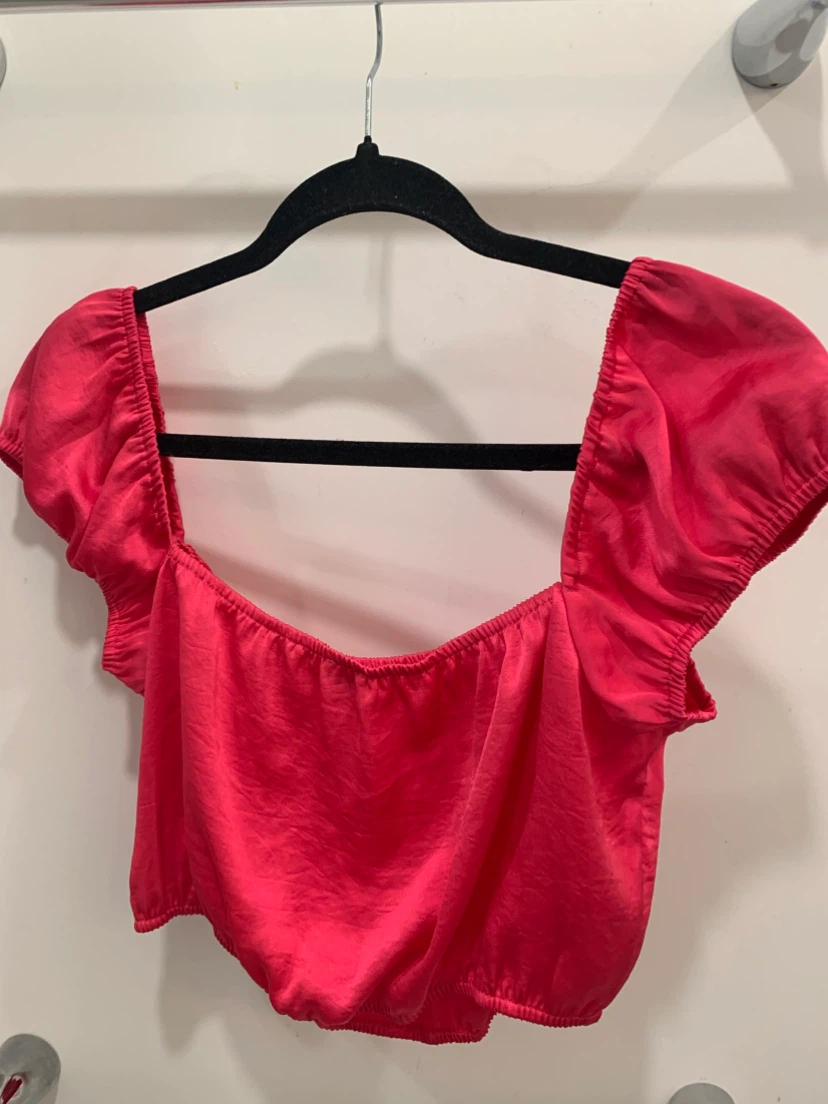 🩷 Aritzia Wilfred pink crop top size M 🩷 - photo 3