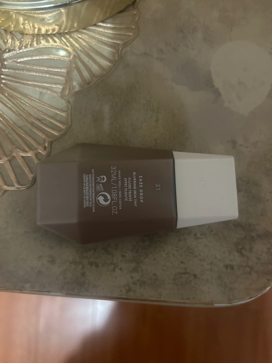 Fenty Beauty Eaze Drop Blurring Skin Tint Shade 21 - photo 4