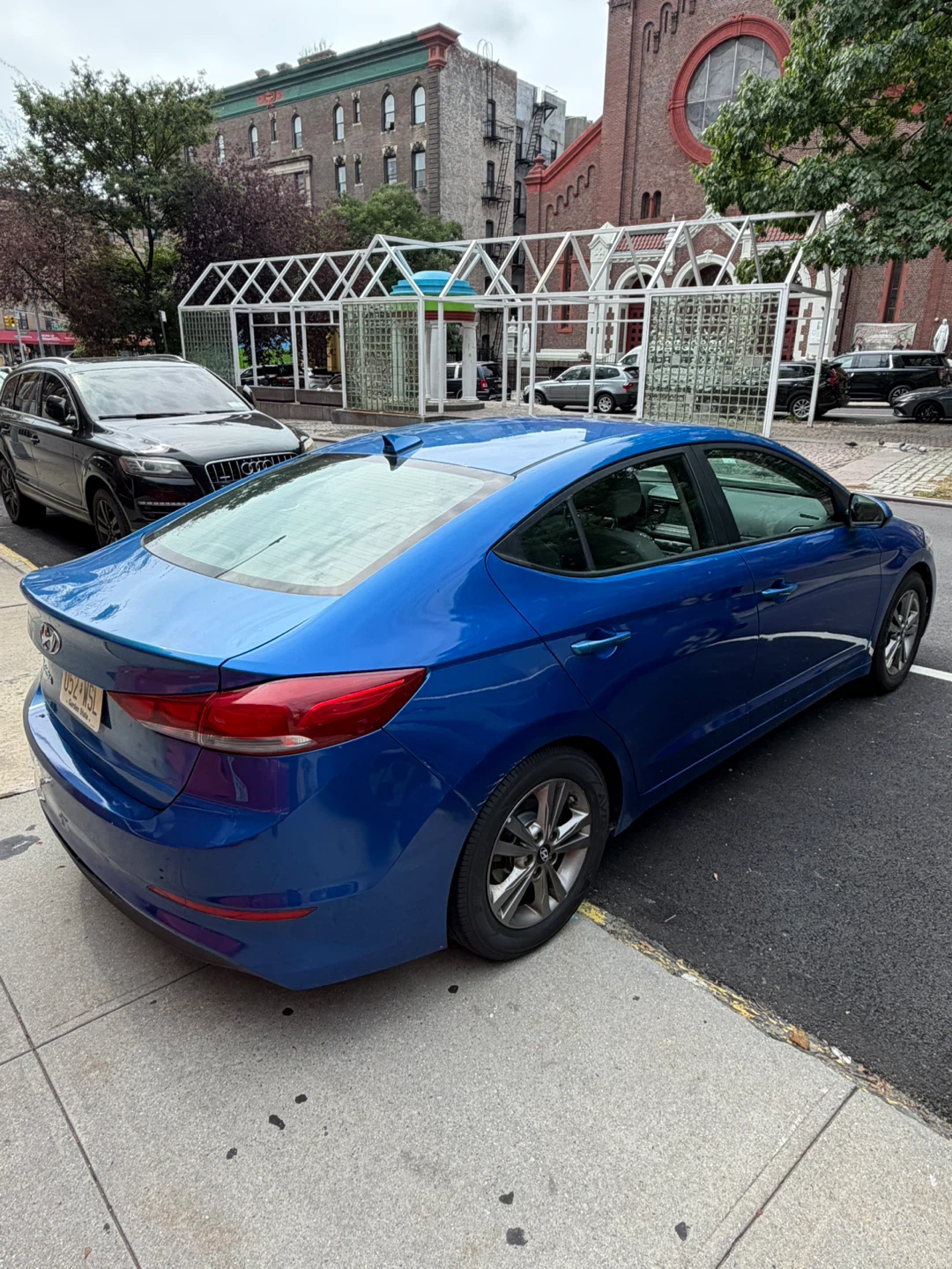 Blue Hyundai Elantra Sedan - photo 2