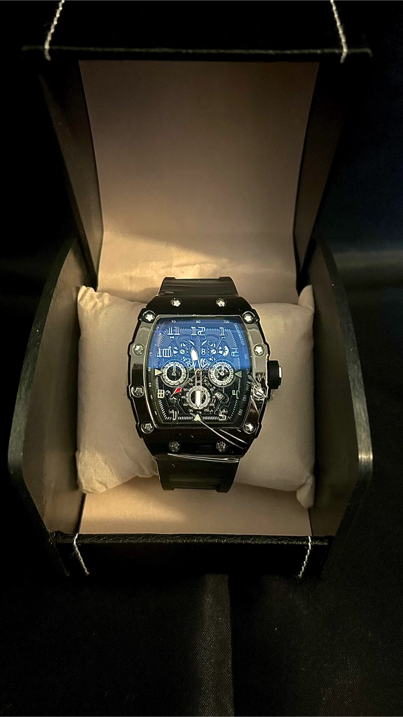 Quartz Mens Watch