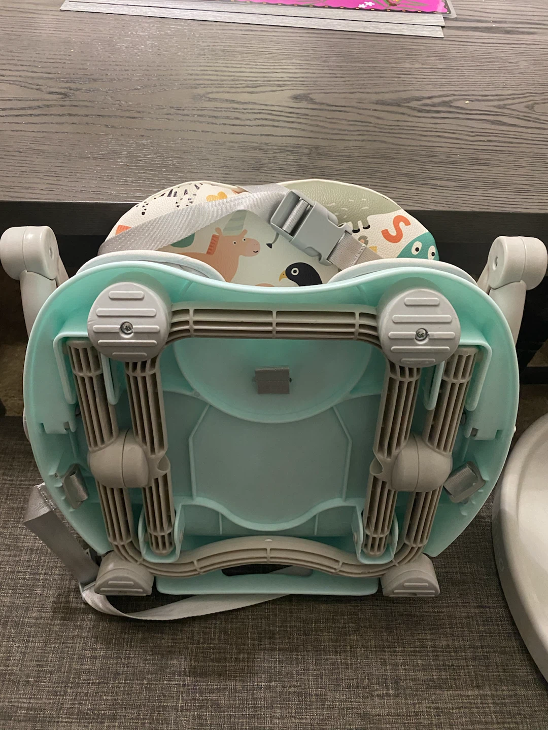 Yoleo Baby High Chair with Alphabet Animal Print - photo 5