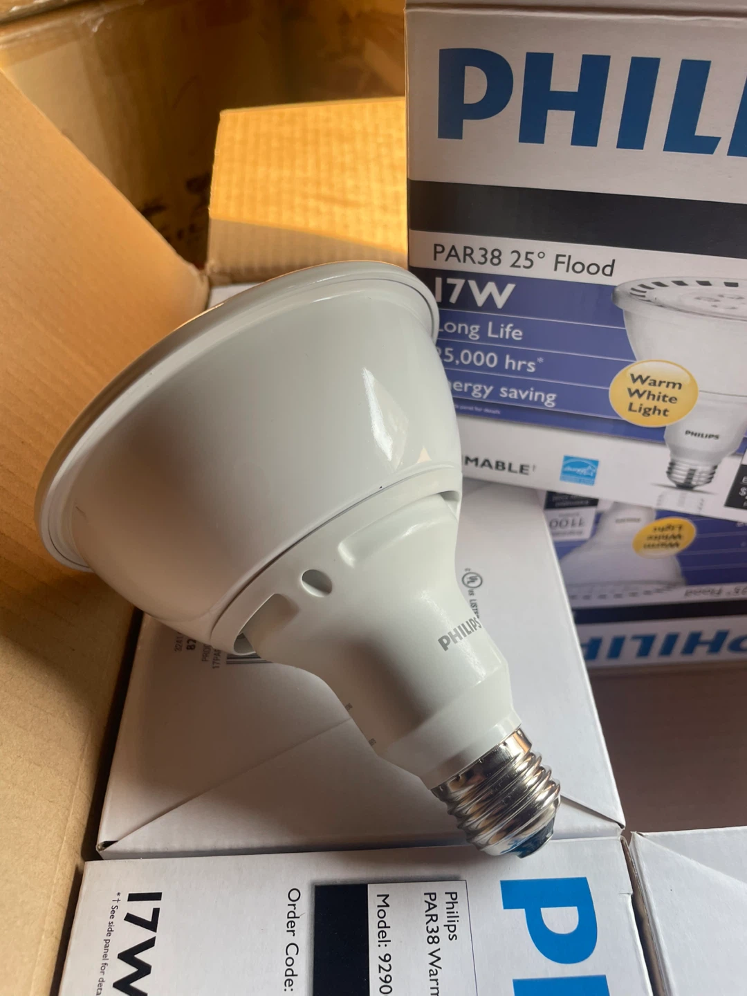 Philips PAR38 LED Flood Light 17W Warm White Dimmable - photo 2