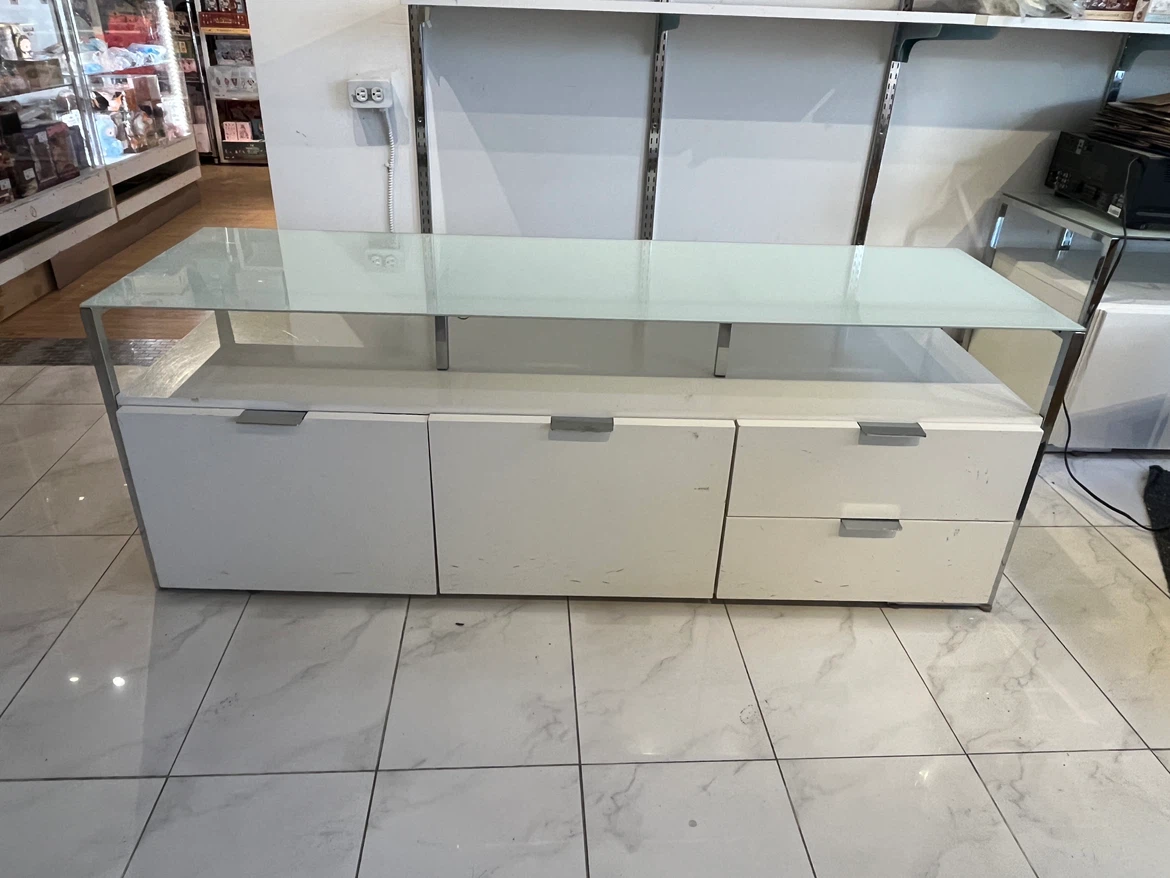 EQ3 White TV Stand with Glass Top - photo 5