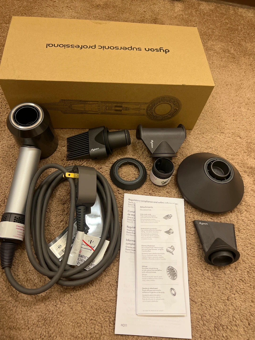 Dyson Supersonic Professional – Original Box + Attachments