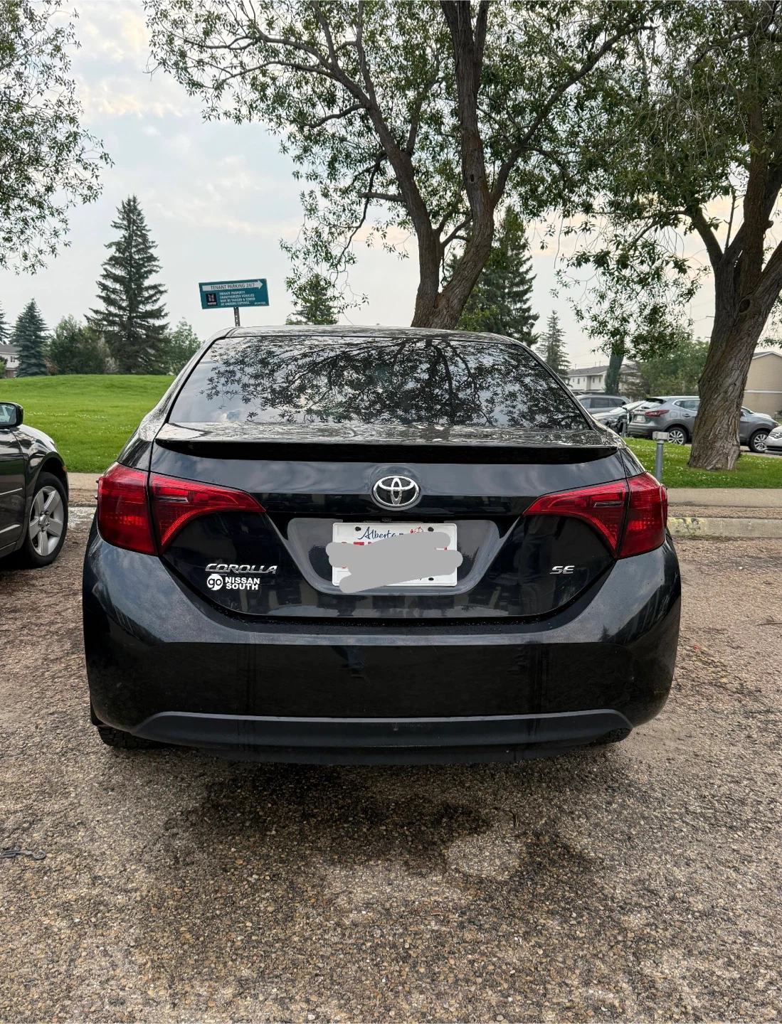 2017 Toyota Corolla SE Sedan - photo 2