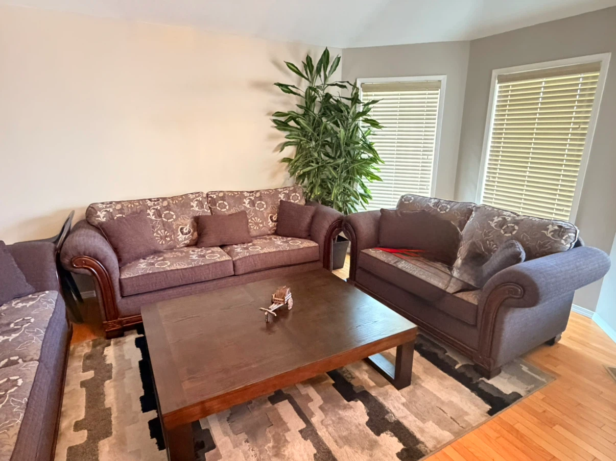 Three piece floral patterned sofa set in brown - photo 3