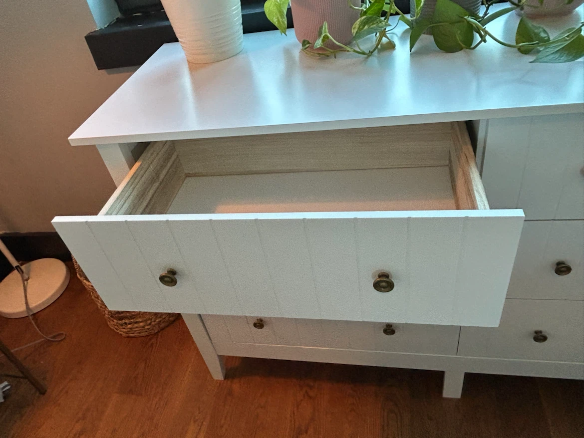 White 6-Drawer Dresser - photo 3