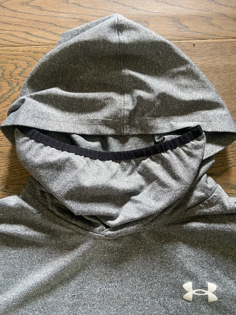 LIKE NEW: Grey Under Armour Hoodie Size Youth Medium - photo 3