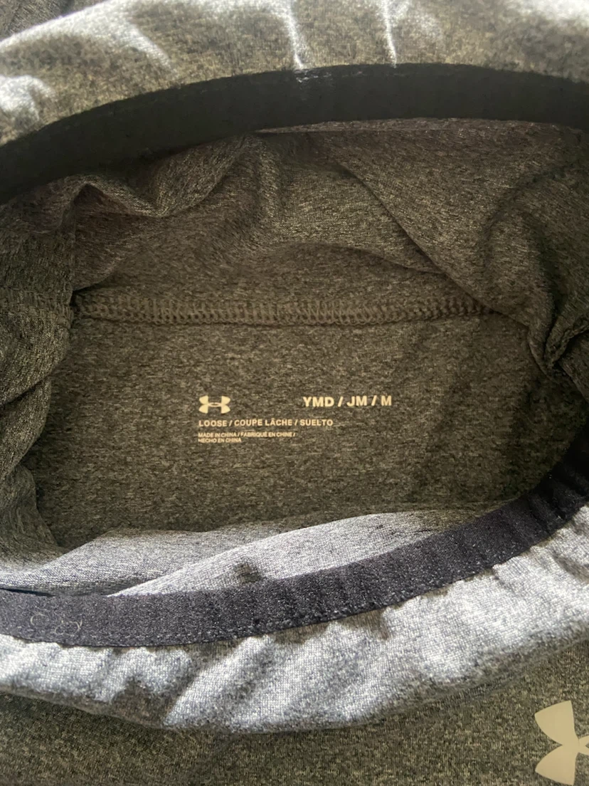 LIKE NEW: Grey Under Armour Hoodie Size Youth Medium - photo 5